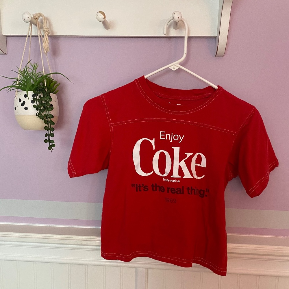 Coke cropped top small